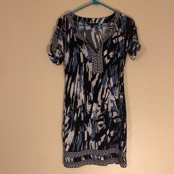 🔥🔥 4 for $15🔥🔥 BCBG Maxazria XXS Womens dress - Picture 2 of 8